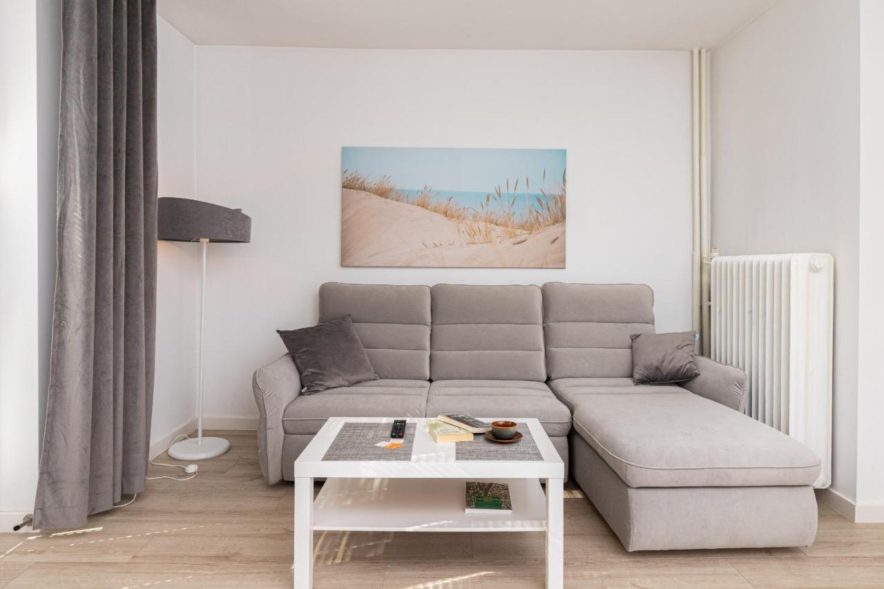 Gdanska Two-Bedroom Apartment Brzezno Beach By Noclegi Renters Экстерьер фото